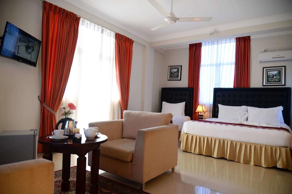 Lazaani Hotel كولمبو الغرفة الصورة