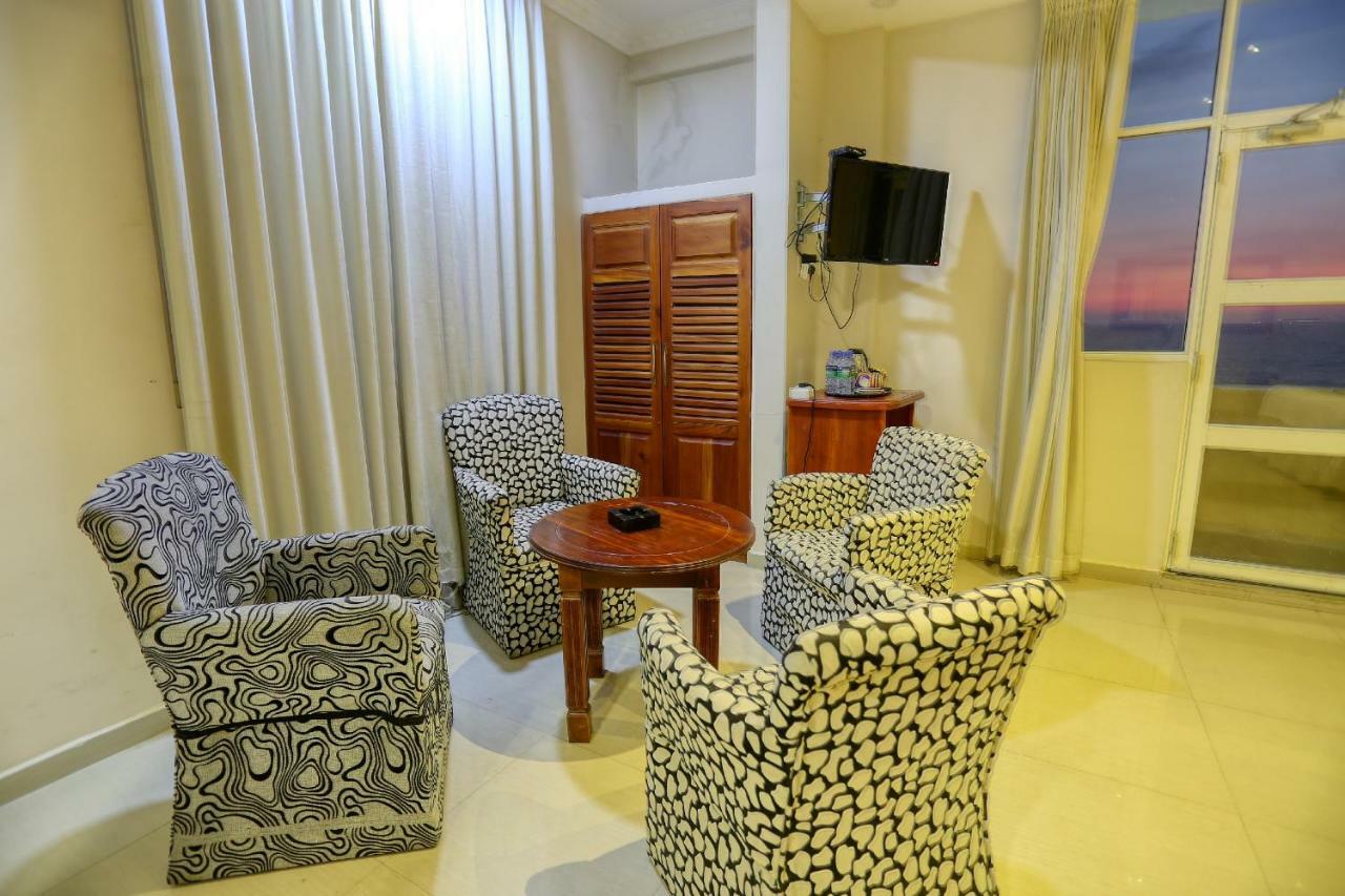 Lazaani Hotel كولمبو المظهر الخارجي الصورة