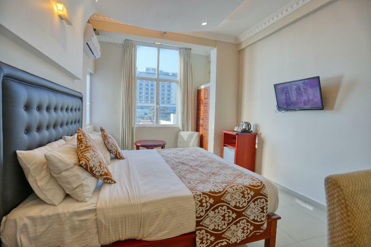 Lazaani Hotel كولمبو المظهر الخارجي الصورة
