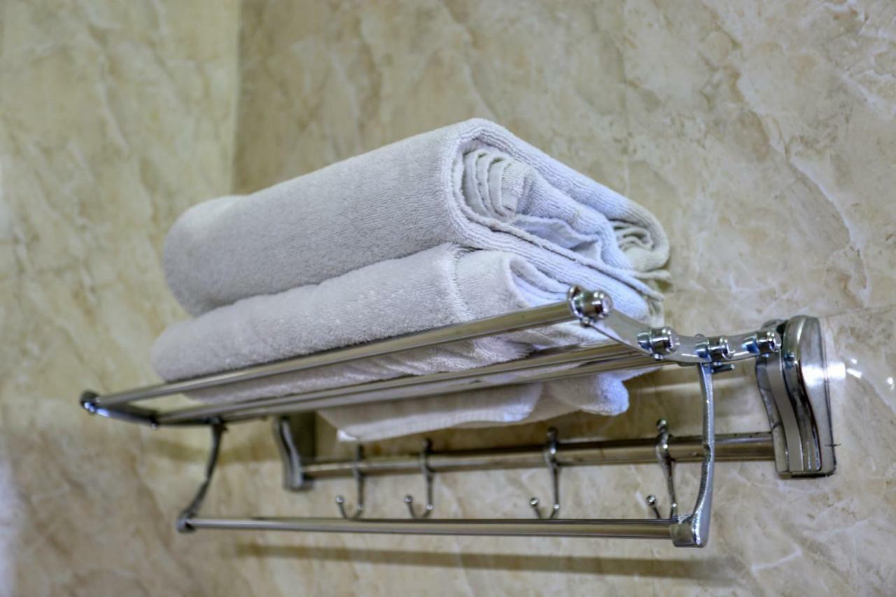 Lazaani Hotel كولمبو المظهر الخارجي الصورة